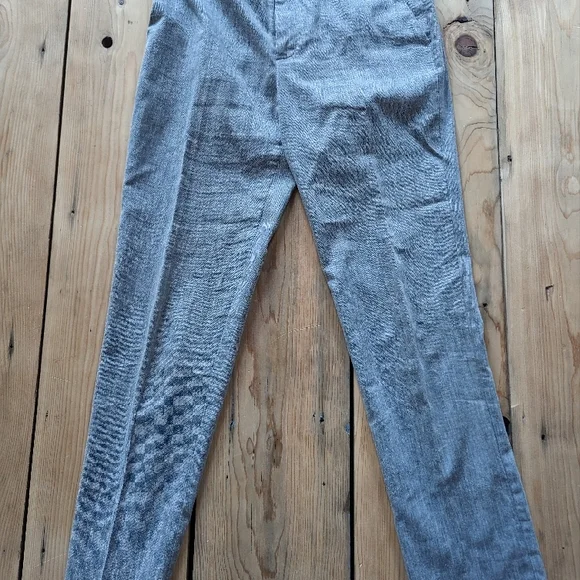 Used like new J.Crew Crew Cuts Ludlow Light Grey Cotton Suit (size 12).